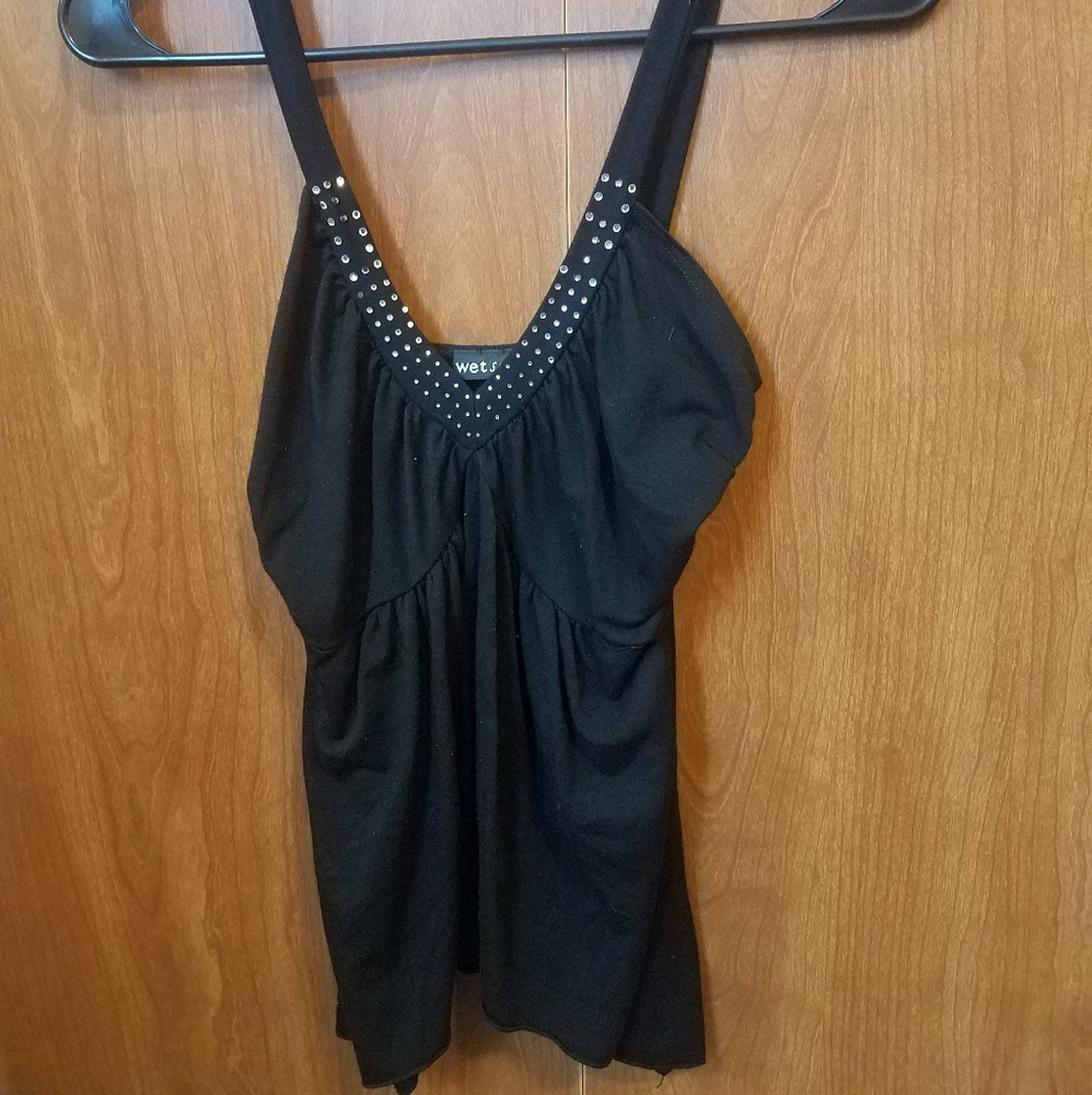 Black low cut tank top